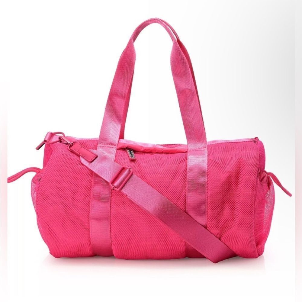 Wildfox duffle bag Stylish Pink Women's Bag NWT
